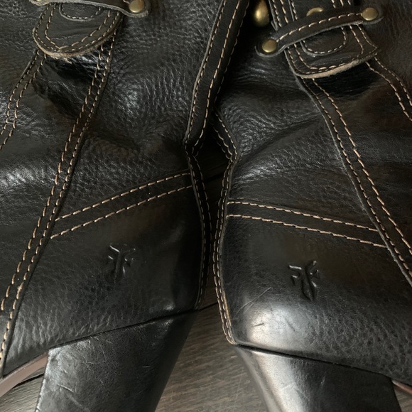 Frye Heidi Black Buckle Leather Zip Heeled Boots - Picture 12 of 15